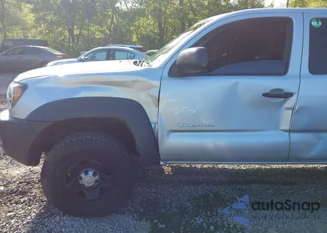 2007 Toyota Tacoma Base V6 z USA, uszkodzony, nr VIN 5TEUU42N97Z401028